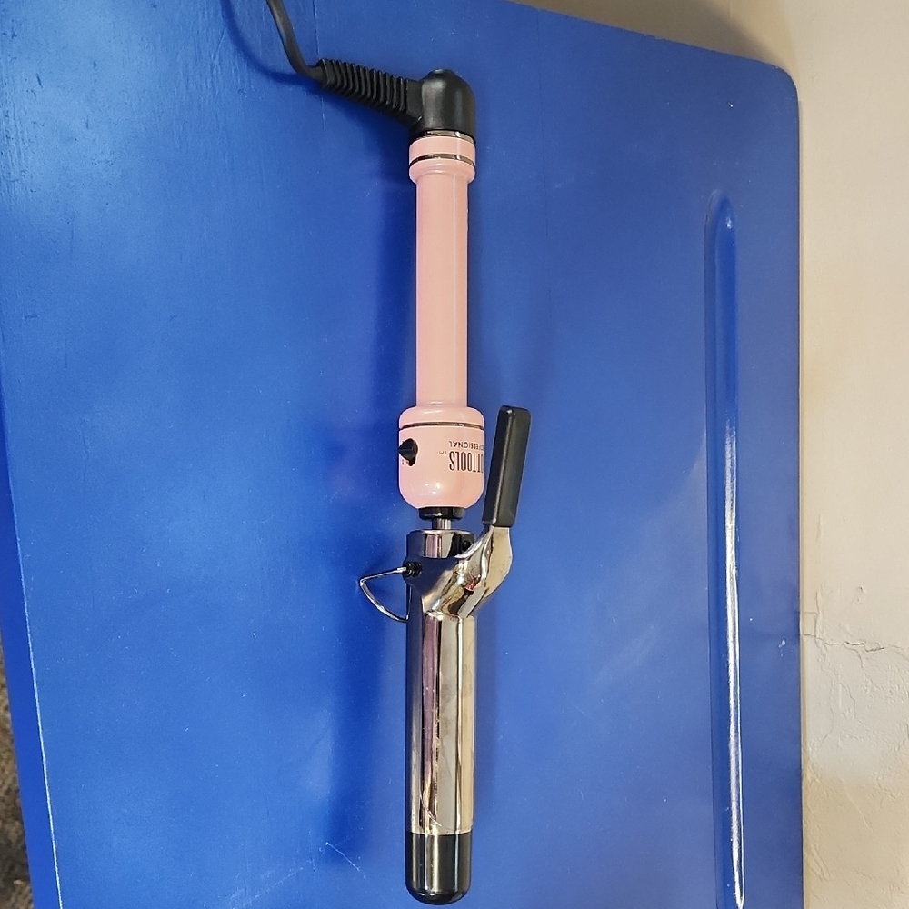 Hot Tools Pink Curling Iron 1 1/4"  Barrel